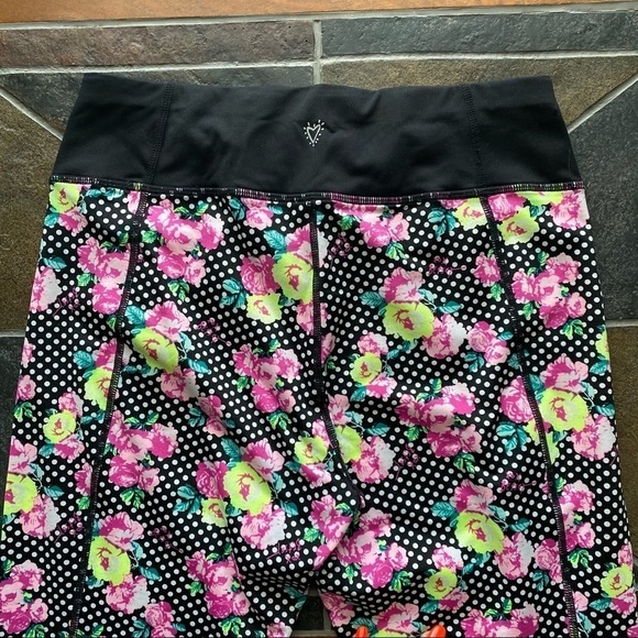 BETSY Johnson Performance floral print capri pants Sz M - Picture 6 of 7